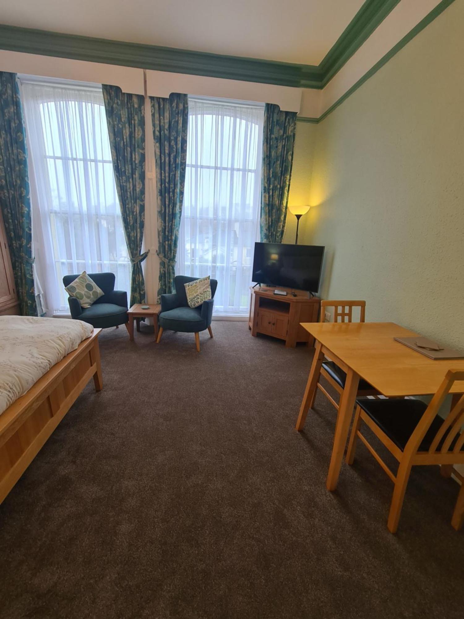 Meadowside Holiday Apartments Torquay Buitenkant foto