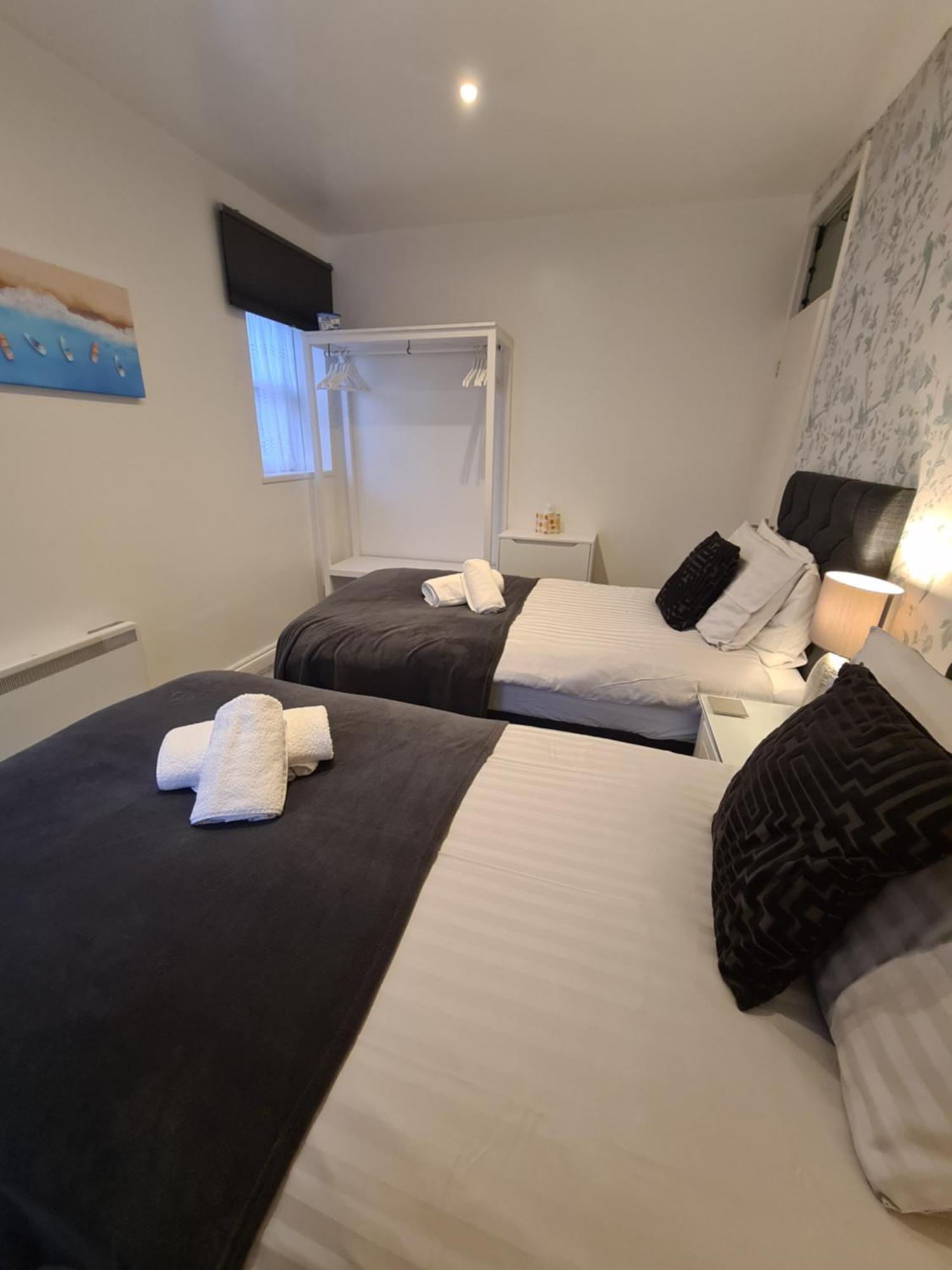 Meadowside Holiday Apartments Torquay Buitenkant foto